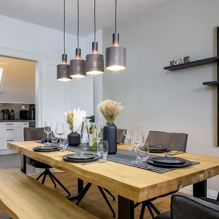 Apartment K&m Luxurious - Workstation - Floor *