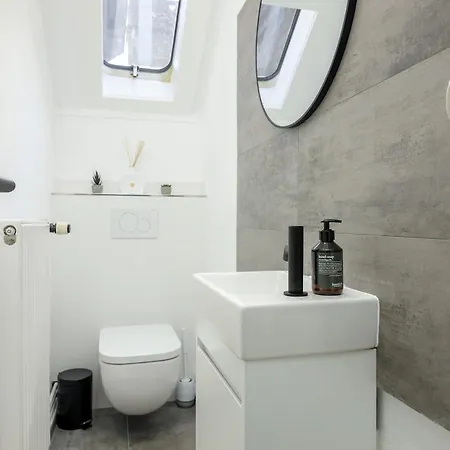 Apartment K&m Luxurious - Workstation - Floor *
