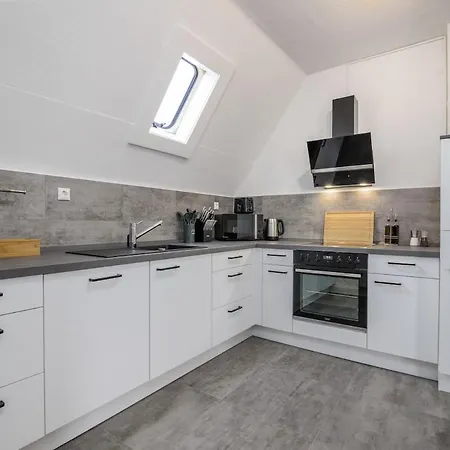 K&m Luxurious - Workstation - Floor * Wiesbaden