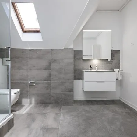 K&m Luxurious - Workstation - Floor Apartment *